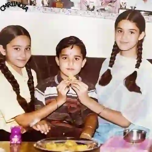 Navjot Simi with Siblings