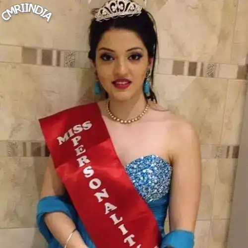 Mehreen Kaur Pirzada as Miss Personality South Asia Canada 2013
