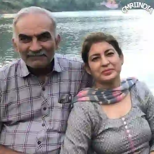 Rishi Dhawan Parents